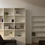 Modern And Cosy Apt Arco Della Pace